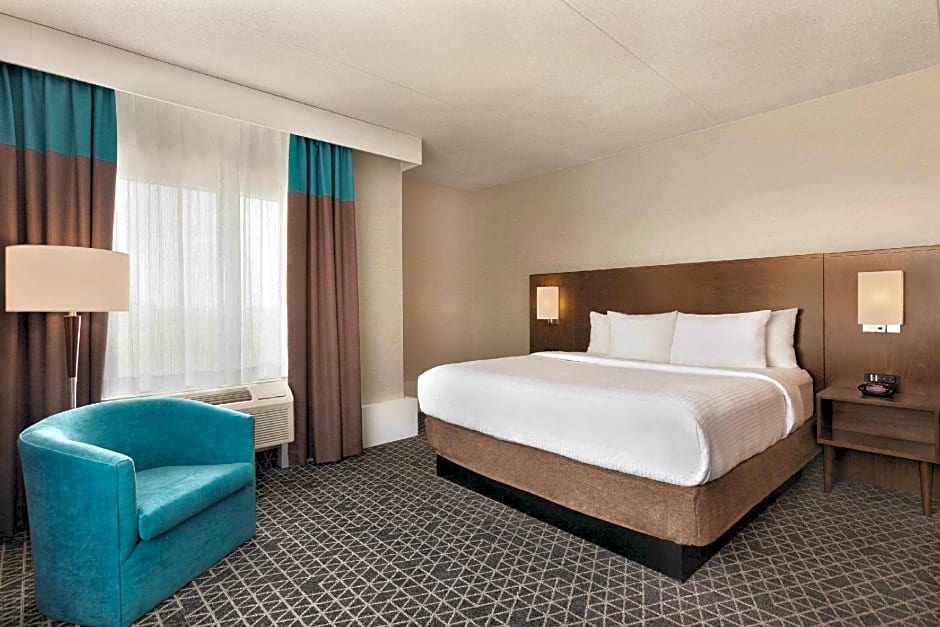 Park Inn by Radisson Brampton, ON
