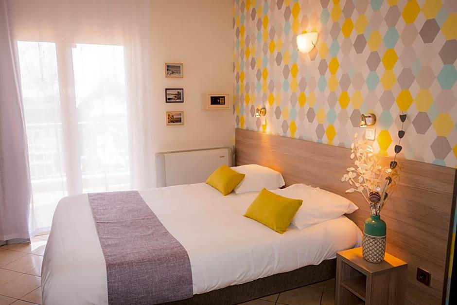 Hotel et Appartements Reine D'Azur