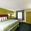 Days Inn & Suites by Wyndham Big Spring