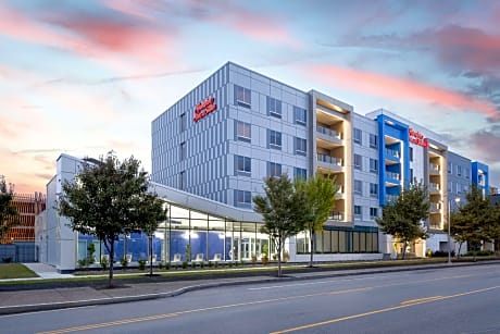 Hampton Inn & Suites Rochester Downtown