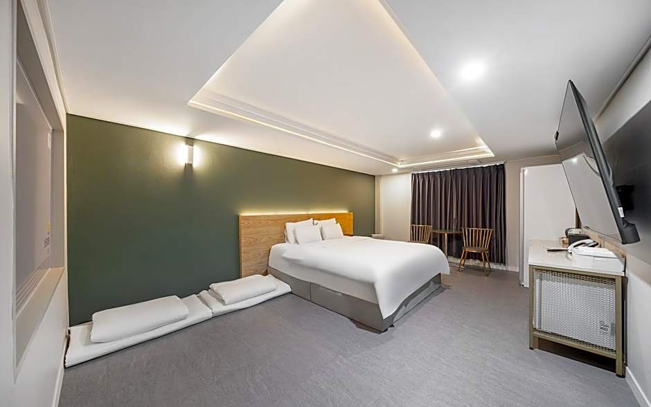 Brighten Hotel 