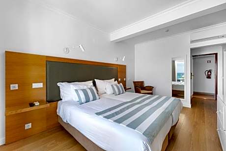 Superior Twin Room with Sea View
