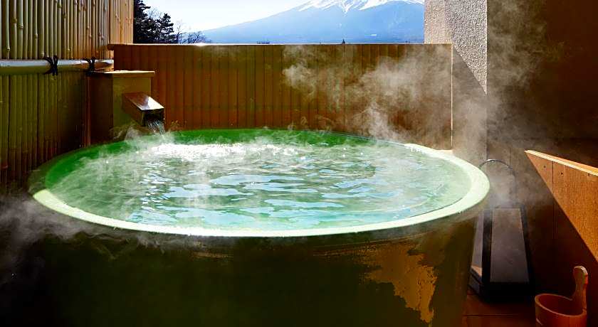 Fuji Kawaguchiko Onsen Konansou