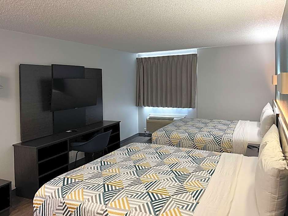 Motel 6 Carson