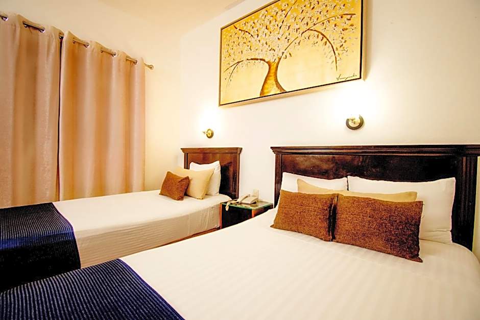 Hotel del Carmen, en el Centro- DESAYUNO Incluido !