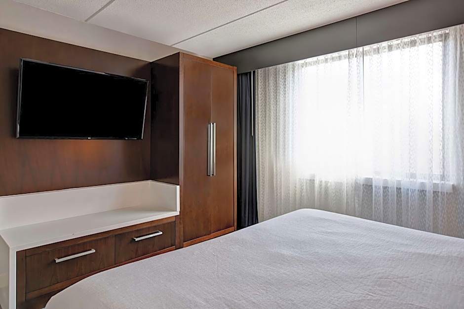 Embassy Suites By Hilton Hotel Syracuse