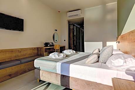 Double Room with Pool View