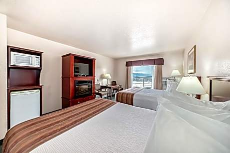 Queen Room with Two Queen Beds - Non-Smoking