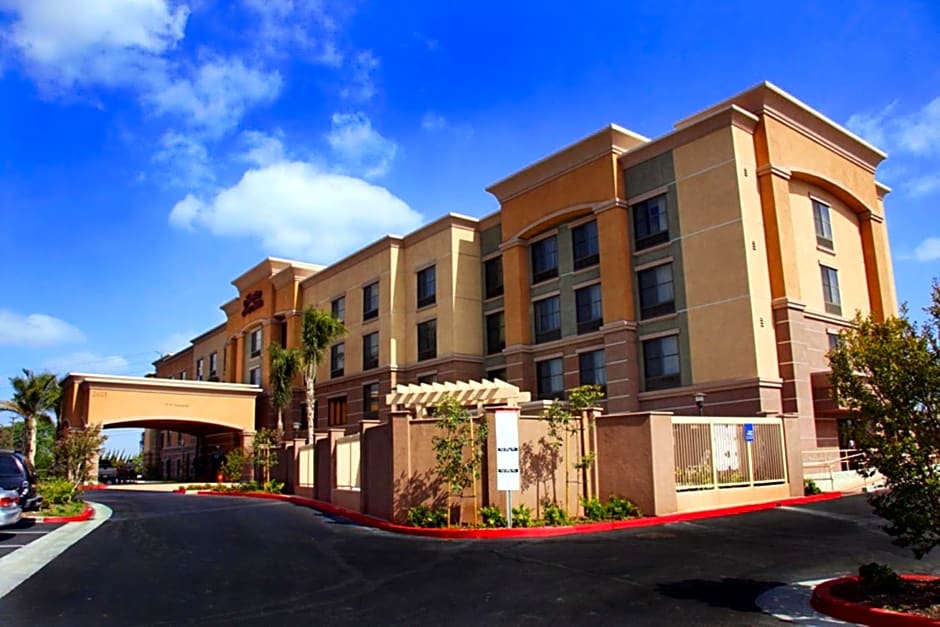 Hampton Inn By Hilton And Suites Seal Beach