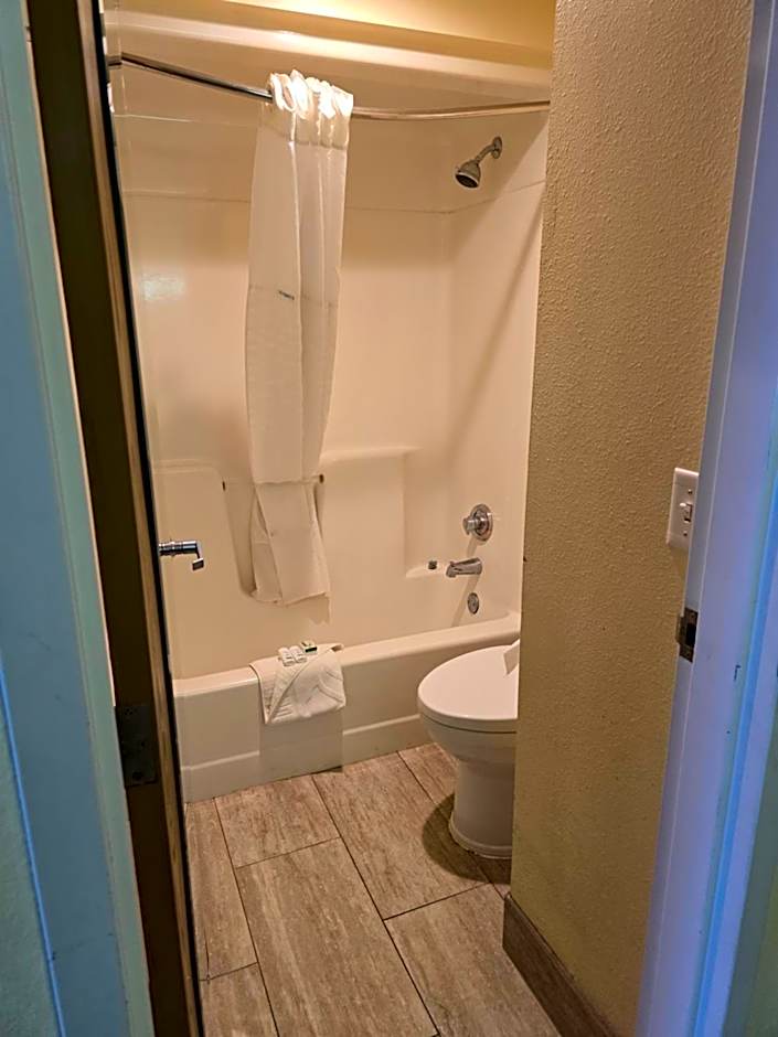Baymont by Wyndham Janesville