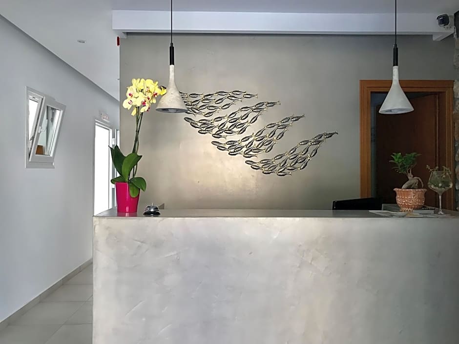 Aellia Hotel & Suites