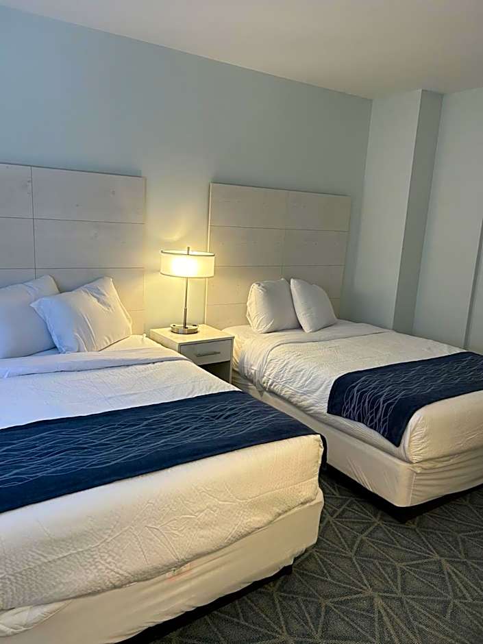 The Admiral Hotel/Motel