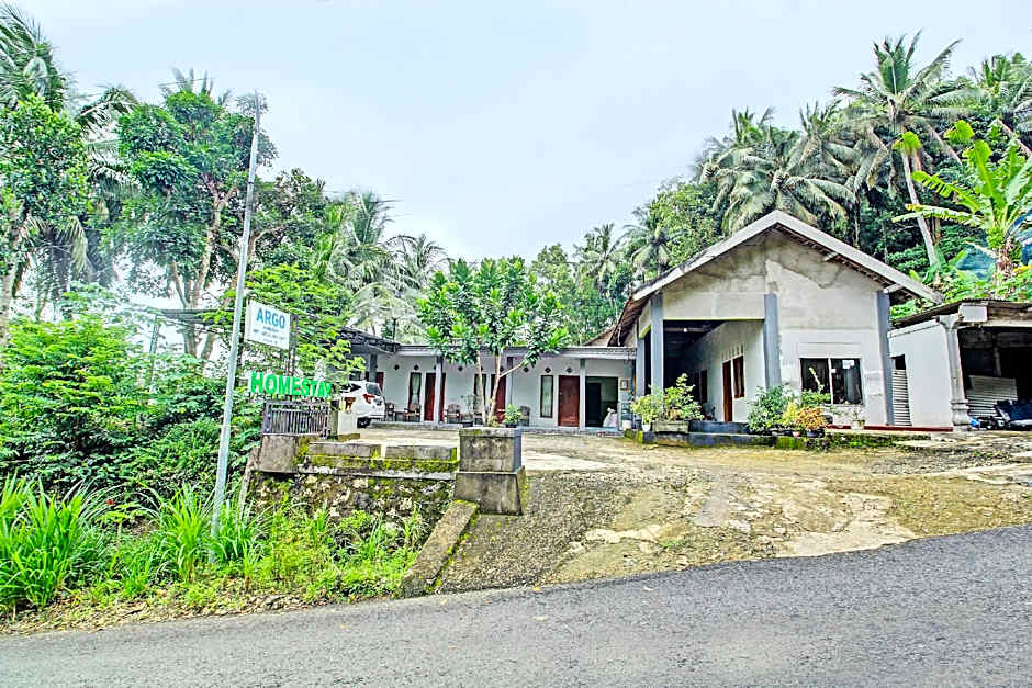 OYO Life 92264 Argo Homestay