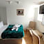 Adnans Hotel