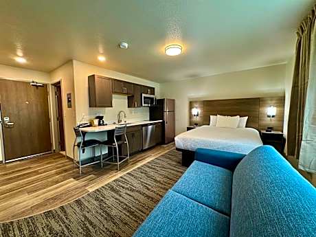 Queen Room with Sofa Bed