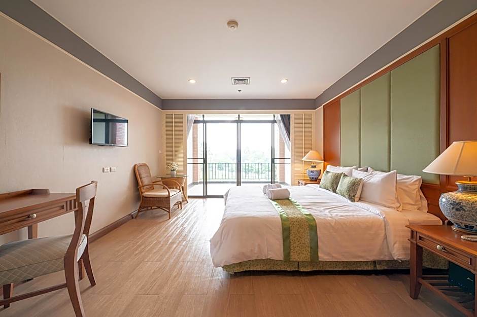 Eco Hotel by Thammasat