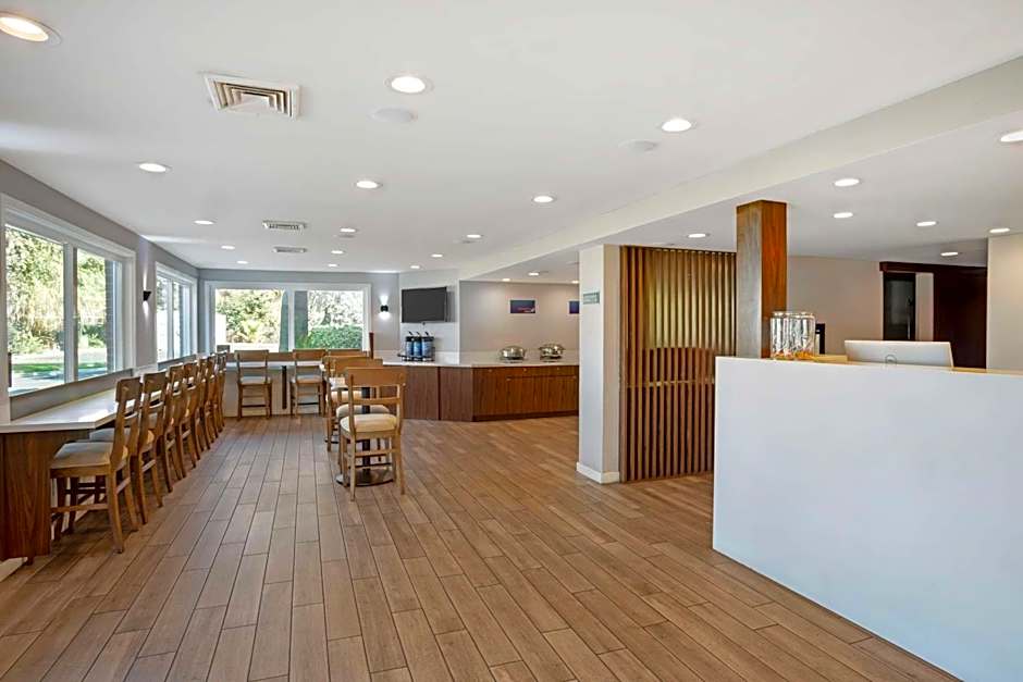 Best Western Shadow Inn