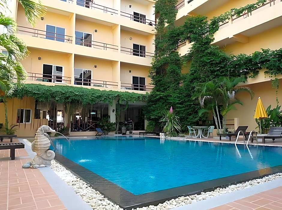 Opey De Place Pattaya