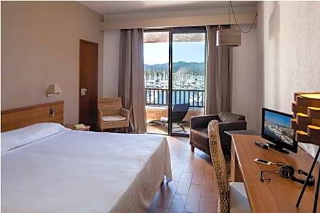 Superior Double Room With Balcony