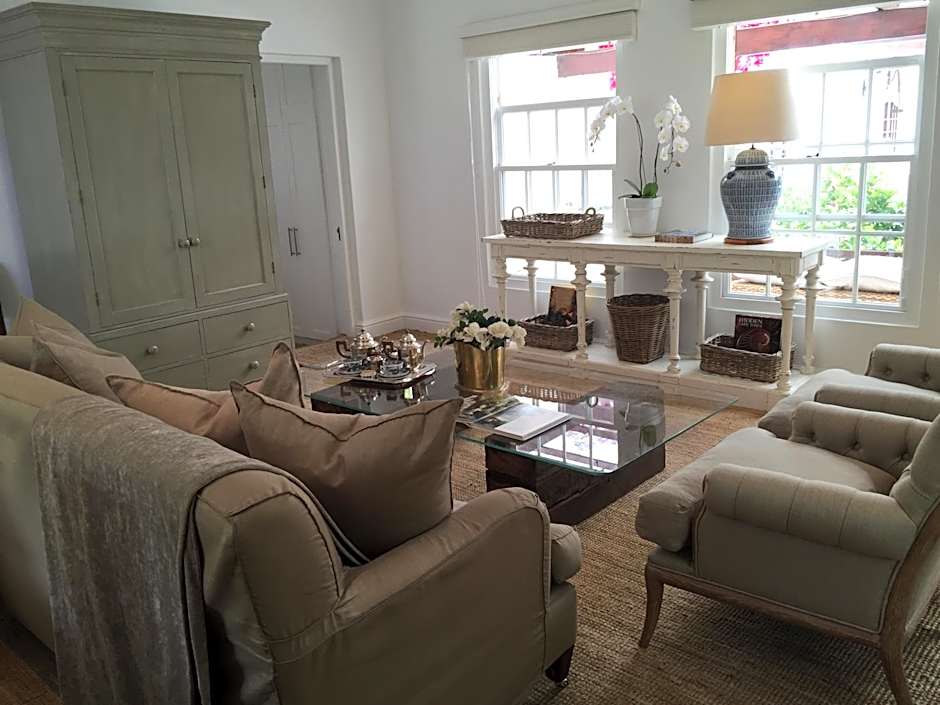 The White Manor – Cape Town, TX