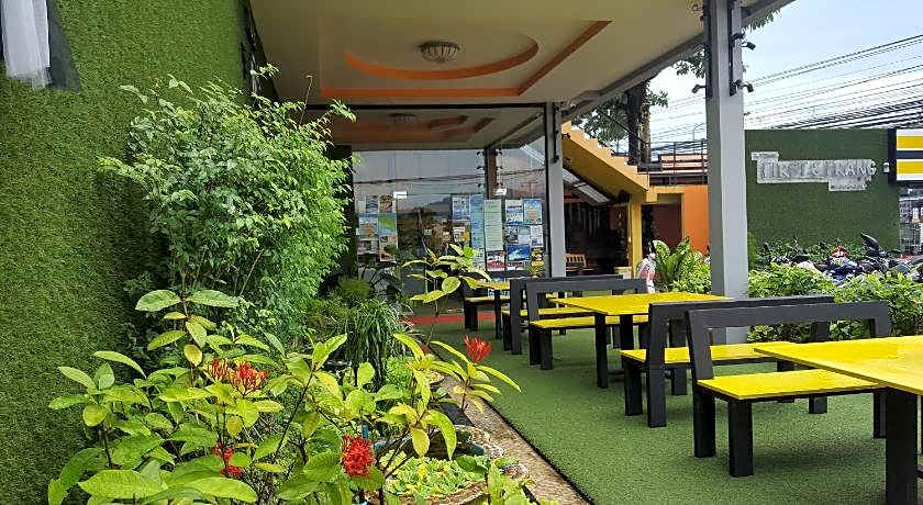 First And Frang Hotel