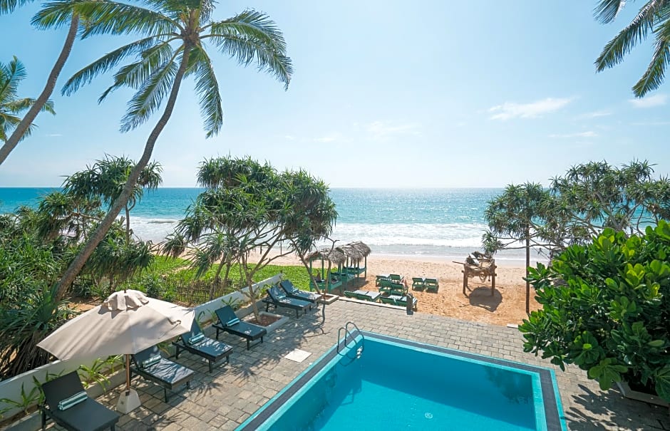 At Ease Beach Hotel