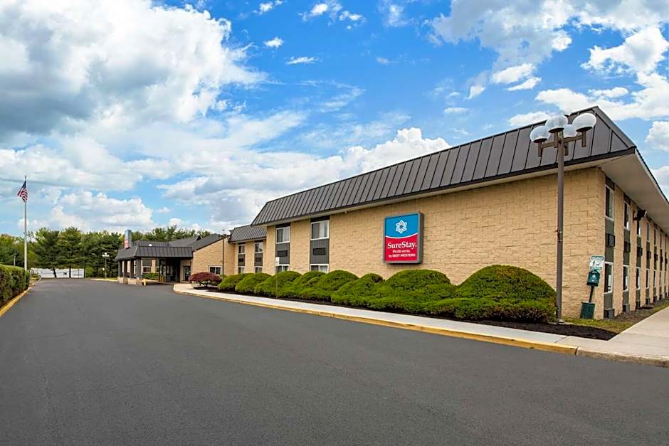 SureStay Plus Hotel by Best Western McGuire AFB Jackson