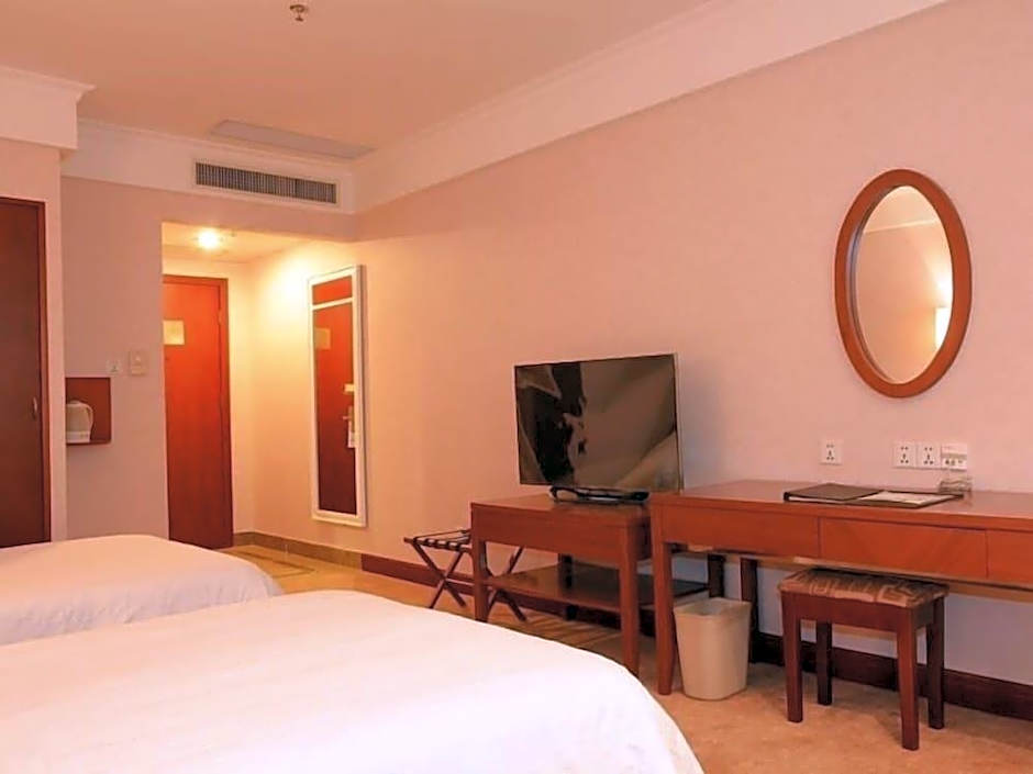 GreenTree Inn GuangDong DongGuan HouJie Business Hotel