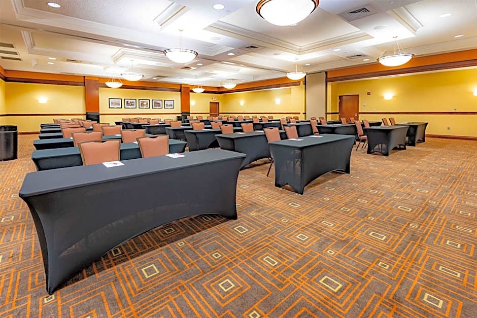 Drury Inn & Suites St. Louis near Forest Park