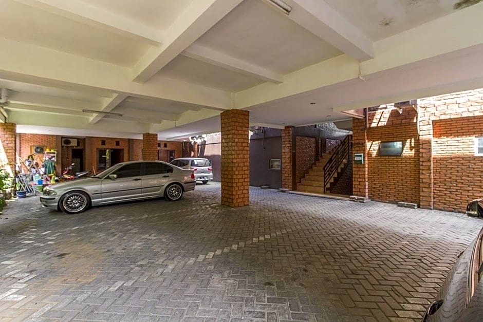 RedDoorz Plus Syariah @ Ampera Raya