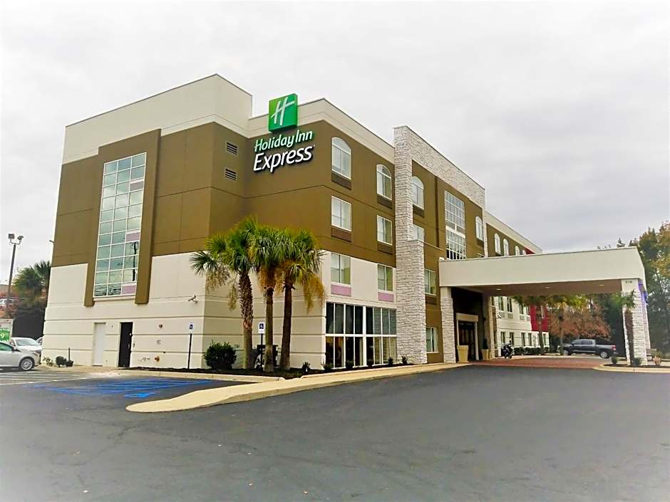 Holiday Inn Express Columbia NE - Fort Jackson by IHG