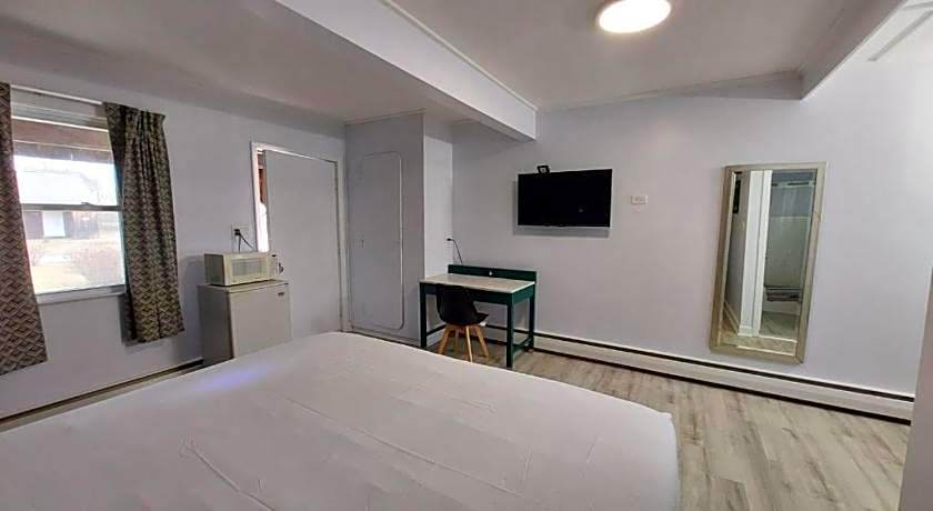 Village Motel by OYO