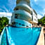 LA LOMA SUITES