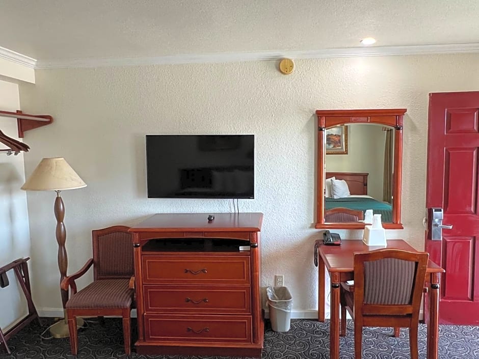 Americas Best Value Inn Hanford