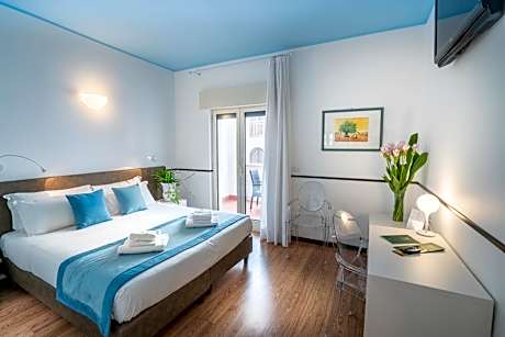 Double or Twin Room with Balcony