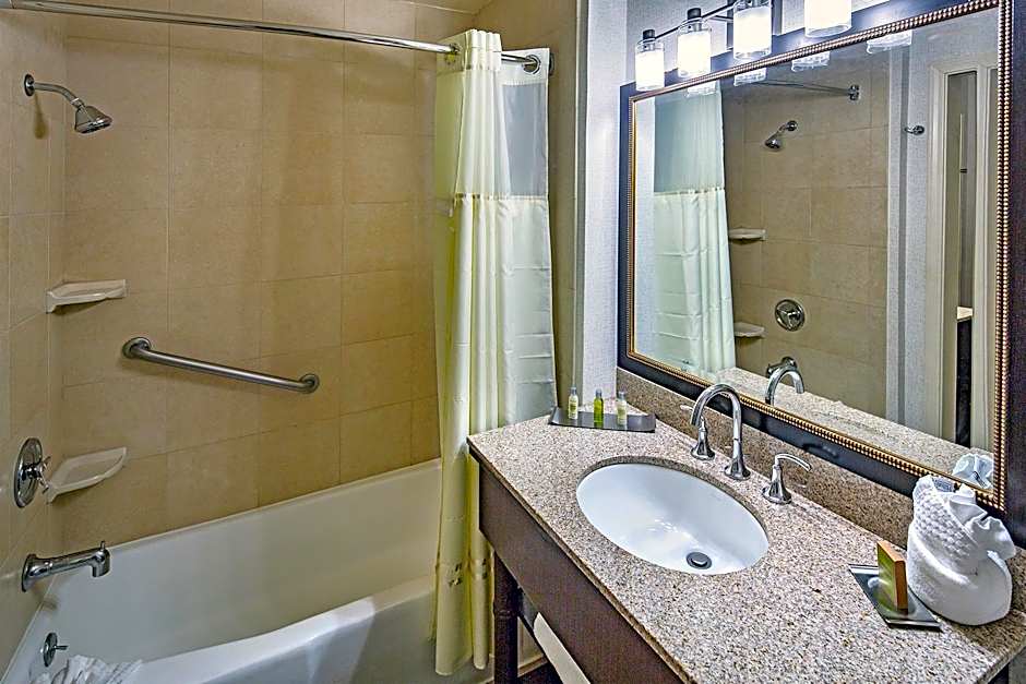 DoubleTree By Hilton Modesto