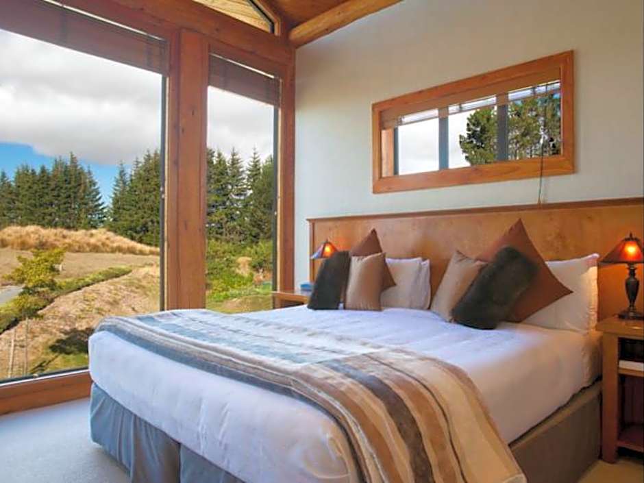 Fiordland Lodge