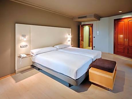 Hotel Almirante