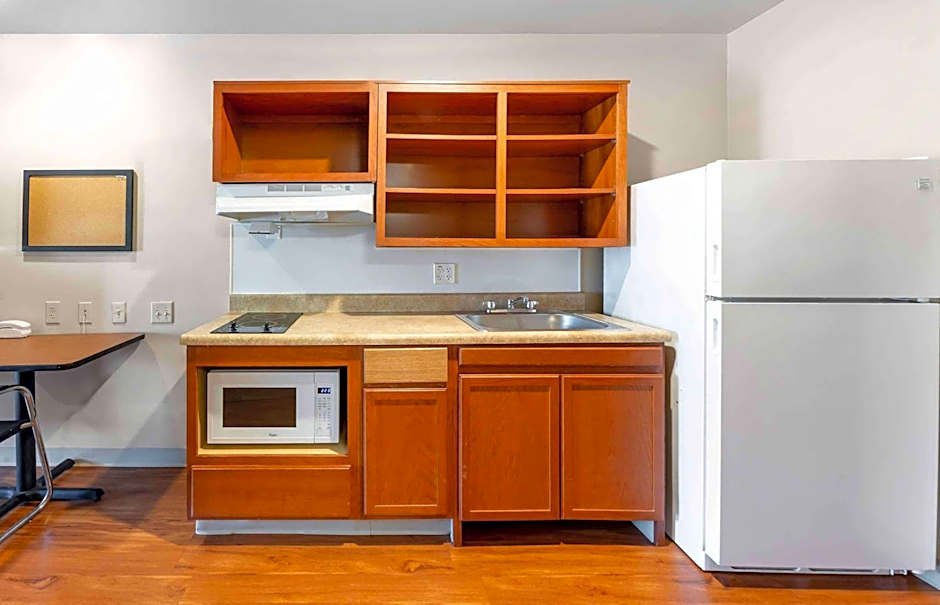 Extended Stay America Select Suites - Oklahoma City - West