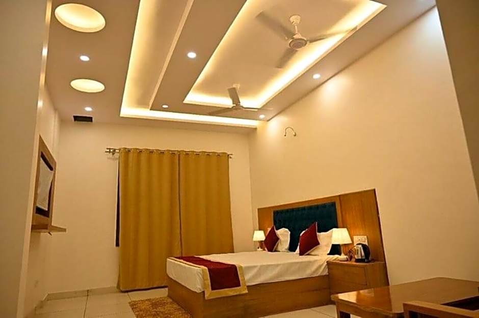 Hotel Shiva Palace By MSD Groups 