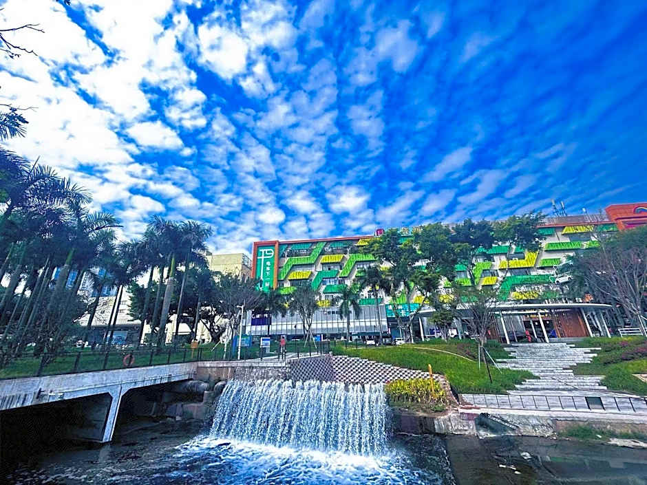 Home Inn Shenzhen Baoan Transfer Center – Shenzhen, IA