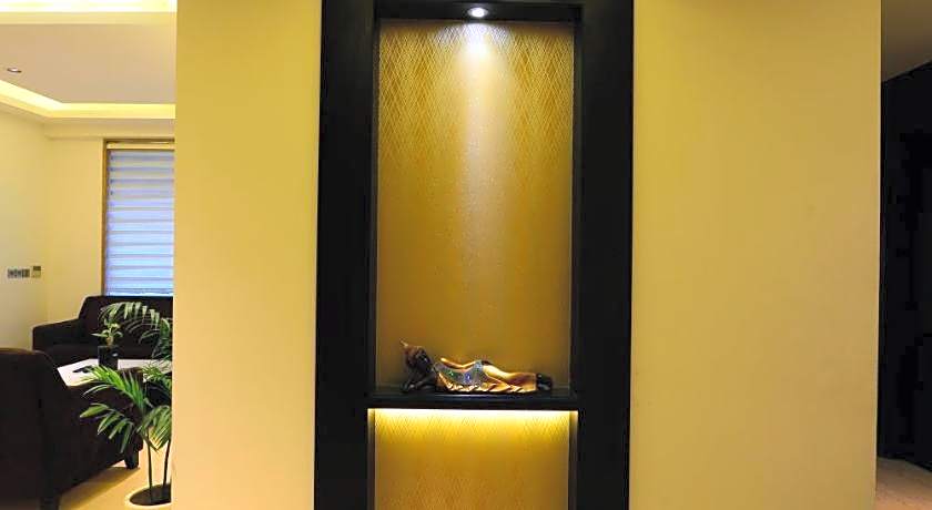 Chanchal Deluxe Hotel