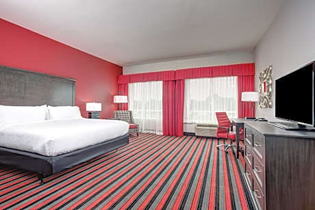 Standard King Room with Mobility Accessible Tub