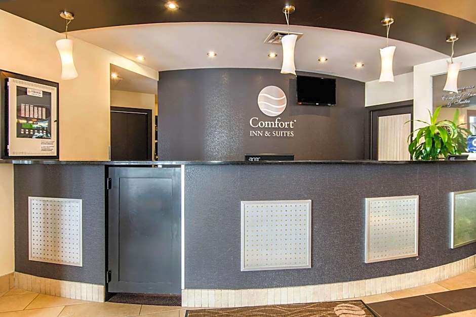 Comfort Inn & Suites