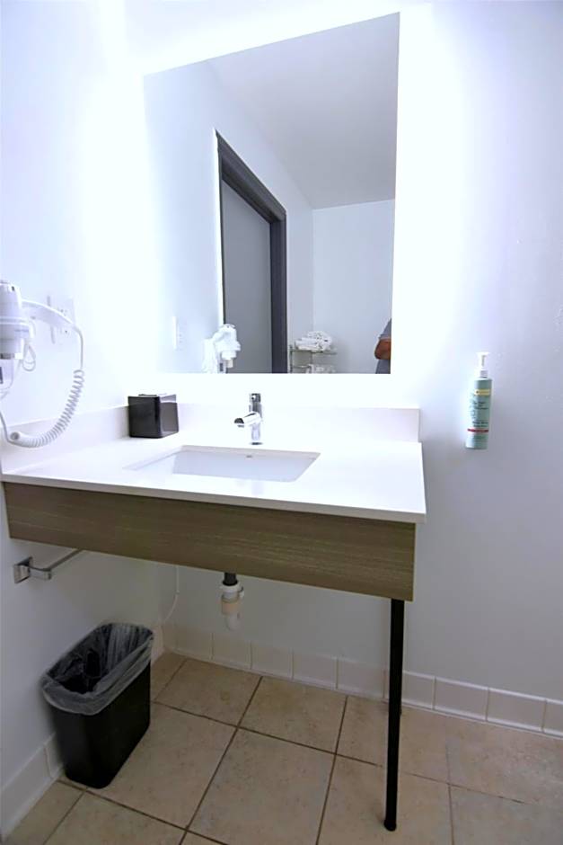 Best Western Point South