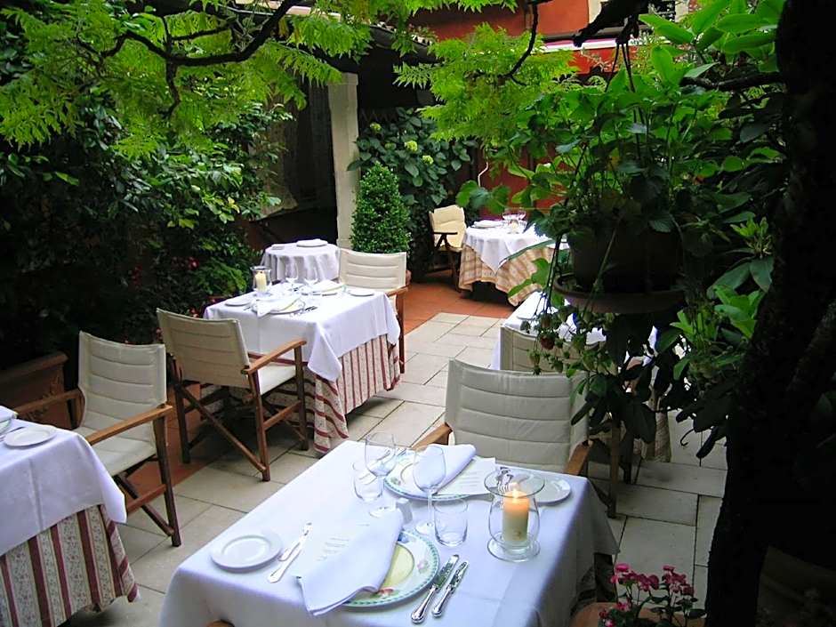 Villa Abbazia Relais & Chateaux