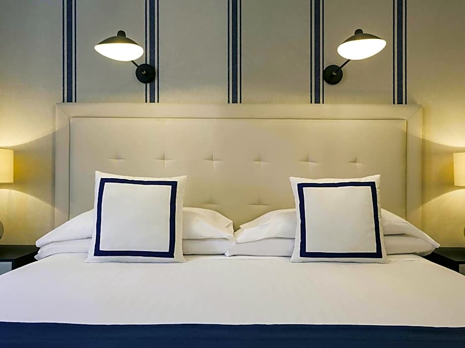 Mercure Bilbao Jardines De Albia