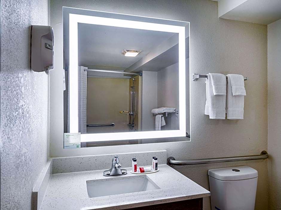 Days Inn by Wyndham Clemson