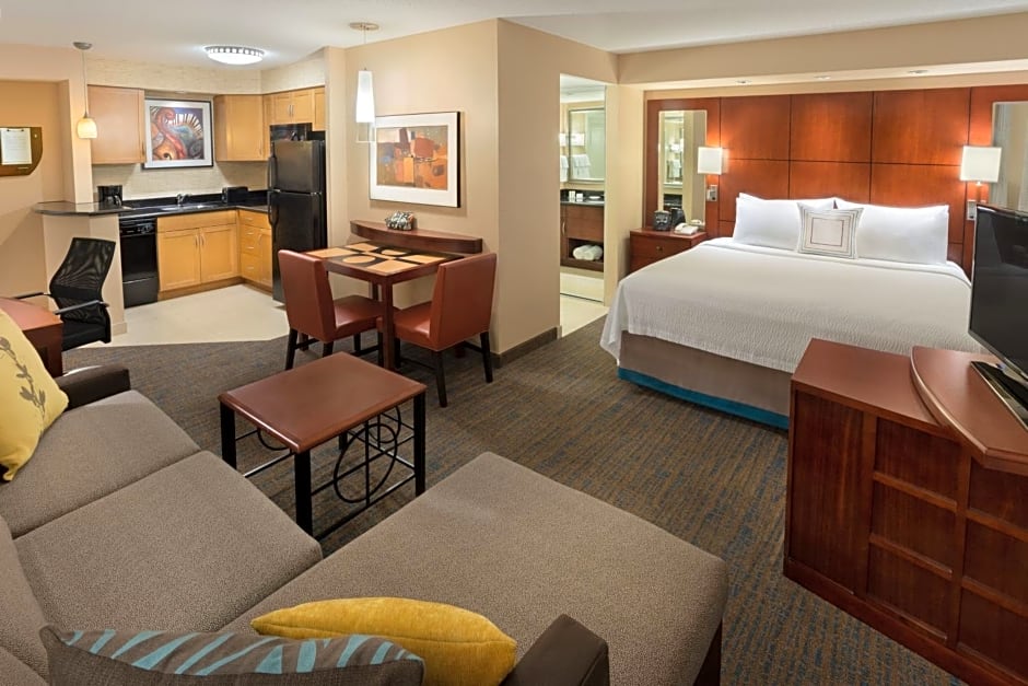 Residence Inn by Marriott Toronto Downtown/Entertainment Distric