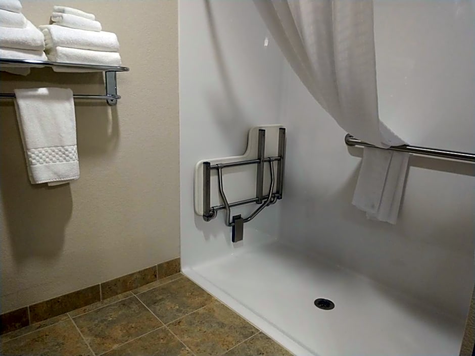 Cobblestone Inn & Suites - Monticello